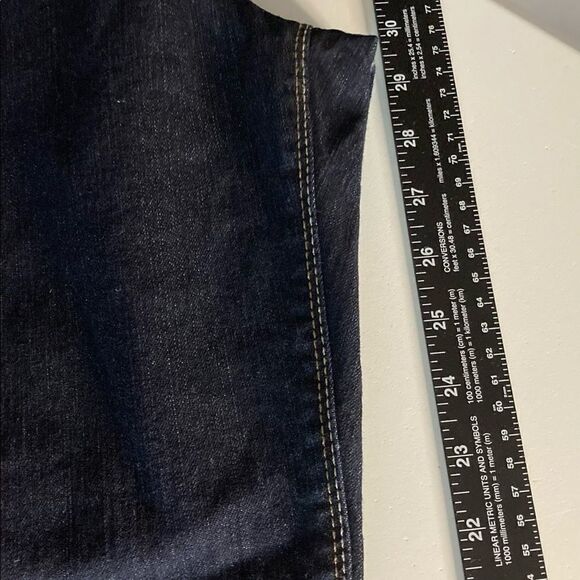GLORIA VANDERBILT Jeans, dark wash, size 12P‎ - Picture 11 of 15